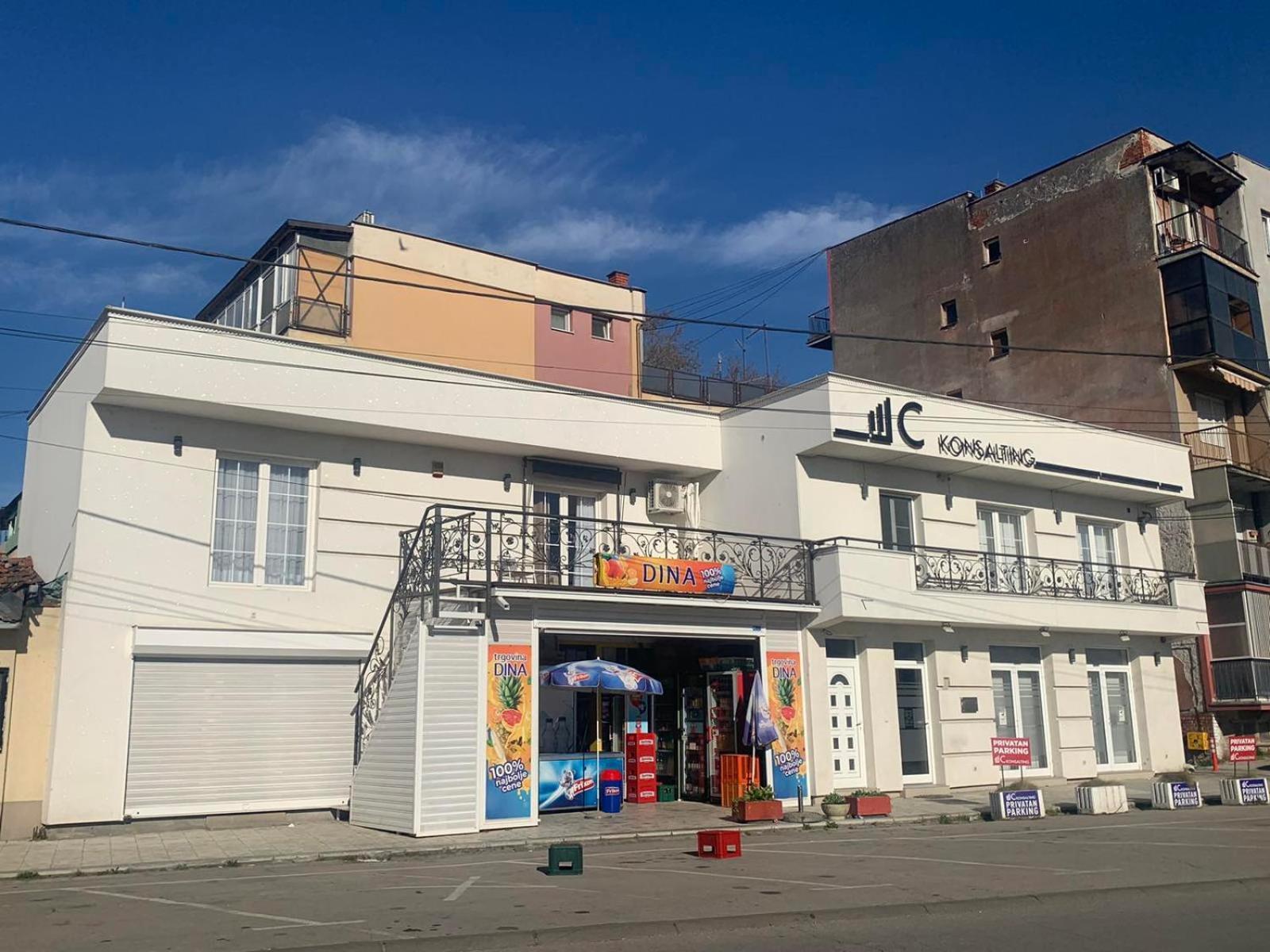 Dina Lux Apartman Jagodina Exteriör bild